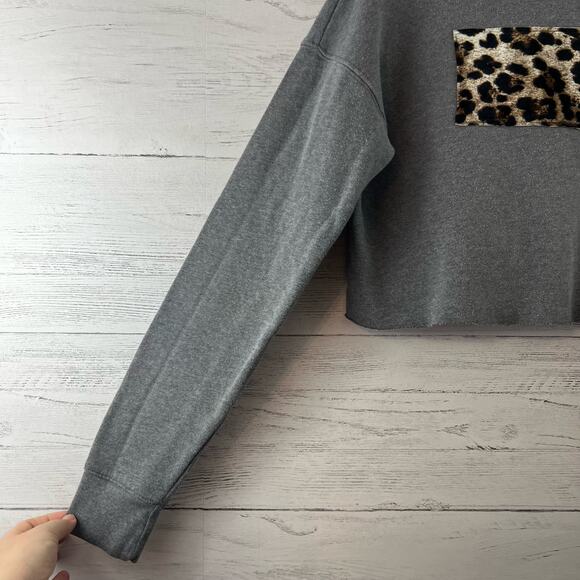 Loyd/Ford Gray Velvet Leopard Sweatshirt Size M - Picture 7 of 9